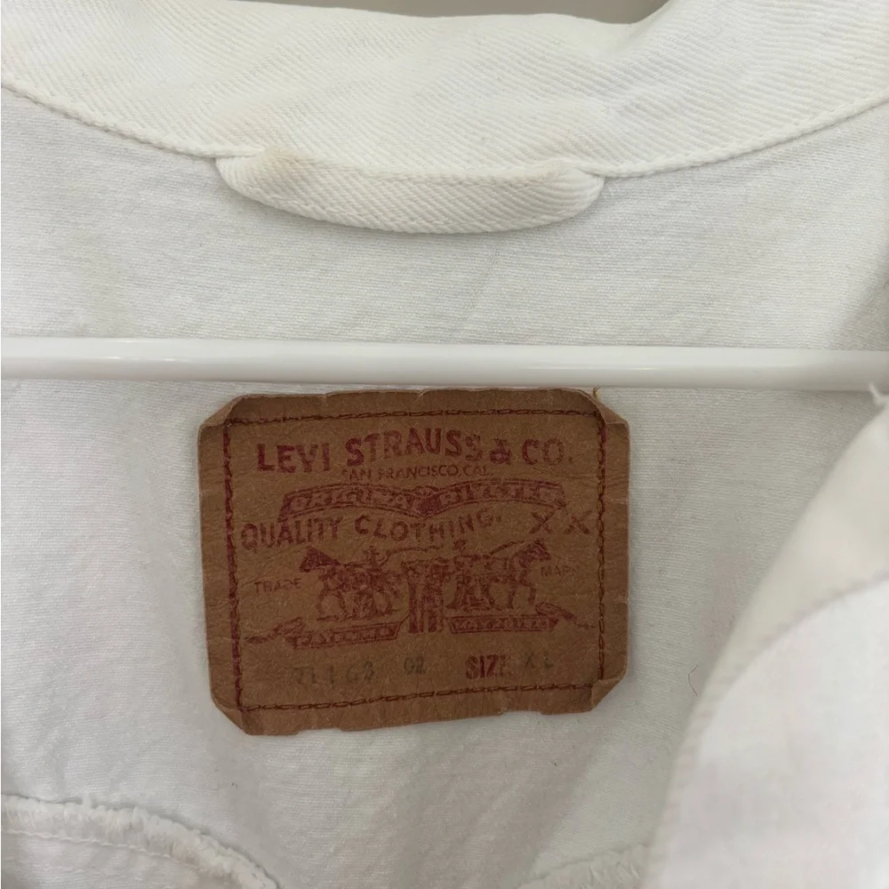 Levi's White Denim Jean Jacket - Women's XL - Cropped Fit Western Jacket - Picture 4 of 4